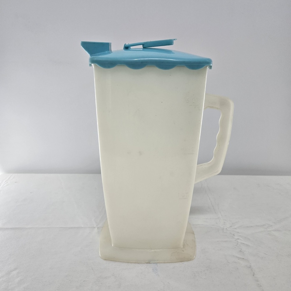 Blisscraft of‎ Hollywood 1950's 3 Quart Sheer Pitcher with Teal Lid USA Vintage